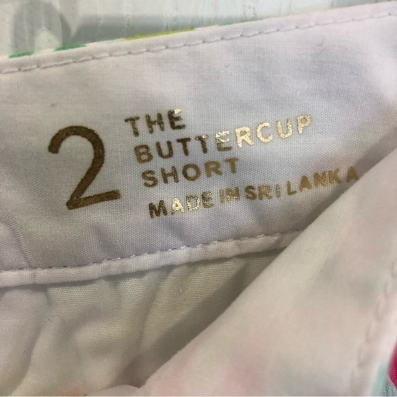 Lily Pulitzer Buttercup shorts scalloped hem and 5” inseam - Picture 7 of 9